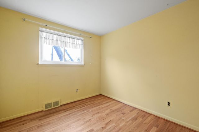 31126 Gloede Drive, Warren, MI 48088