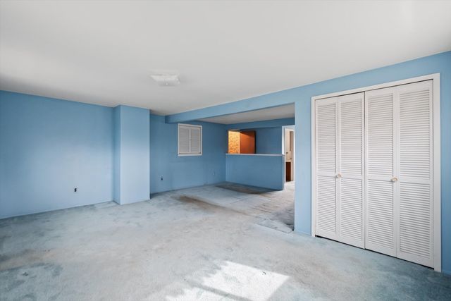 31126 Gloede Drive, Warren, MI 48088