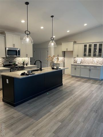 1589 Belleau Creek Road 1 B, O'fallon, MO 63366