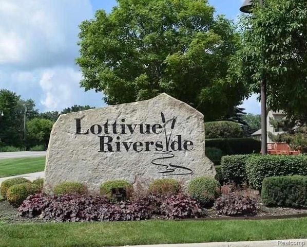 33802 Au Sable Drive, Chesterfield, MI 48047