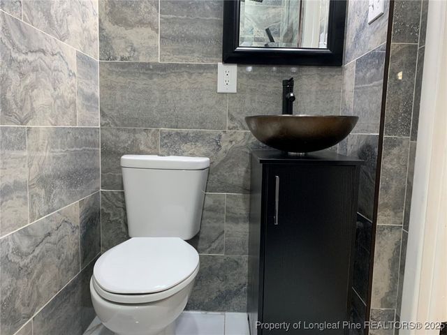 1939 Ireland Drive, Fayetteville, NC 28304