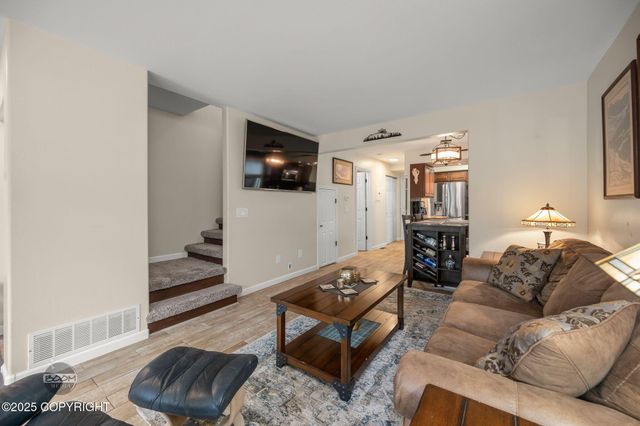 2819 Malibu Meadows Way, #B1, Anchorage, AK 99517