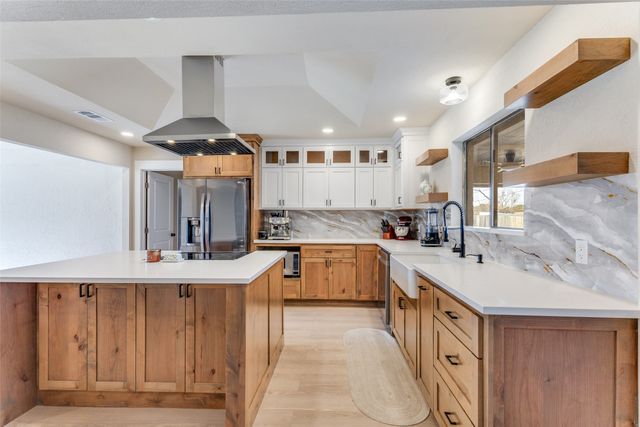 6525 Briley Drive, North Richland Hills, TX 76180