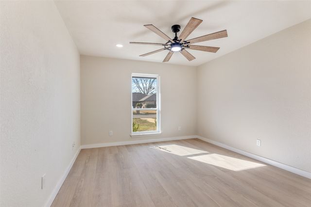 6525 Briley Drive, North Richland Hills, TX 76180