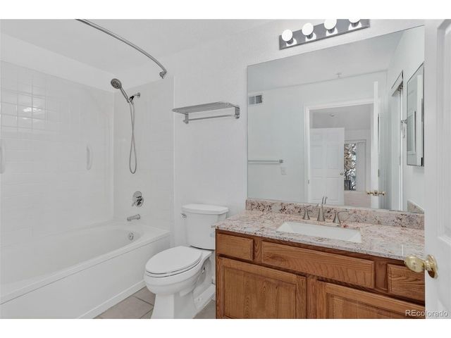 5667 S Urban St 102, Littleton, CO 80127