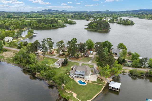1249 CEDAR CREEK ROAD, Sylacauga, AL 35151