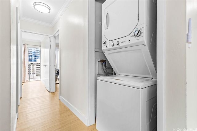 731 Amana Street 904, Honolulu, HI 96814