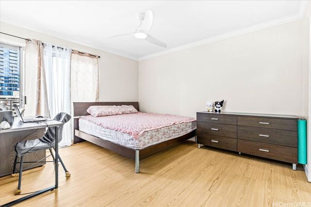 731 Amana Street 904, Honolulu, HI 96814