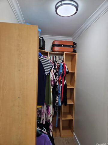 731 Amana Street 904, Honolulu, HI 96814