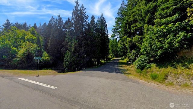 145 N Shar Lane, Lilliwaup, WA 98555