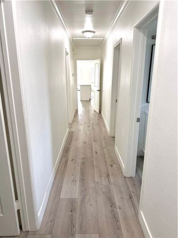 12472 Woodlawn Avenue, Tustin, CA 92780