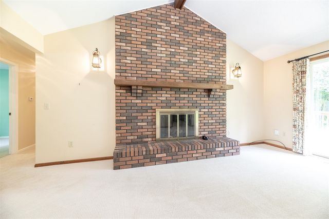 6124 Old Log Trail, Kalamazoo, MI 49009