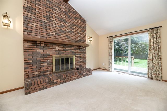 6124 Old Log Trail, Kalamazoo, MI 49009
