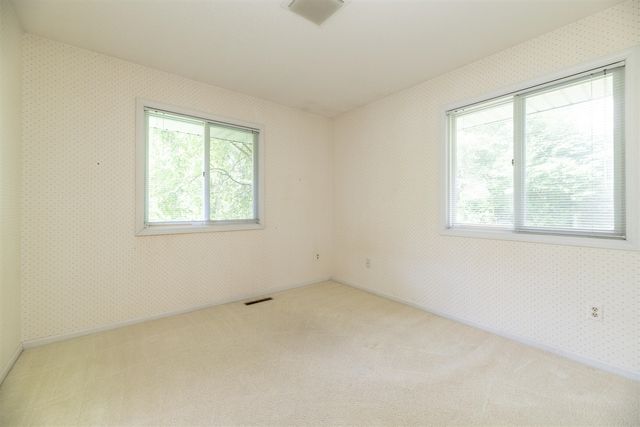 6124 Old Log Trail, Kalamazoo, MI 49009