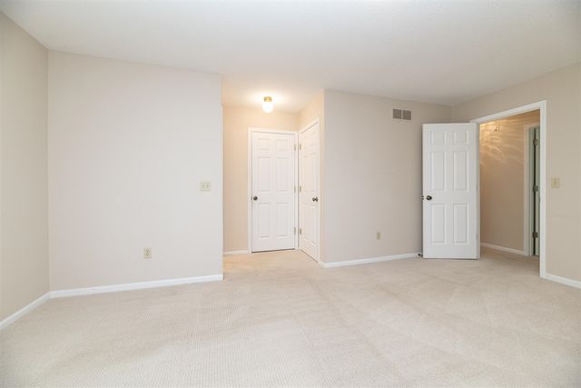 6124 Old Log Trail, Kalamazoo, MI 49009