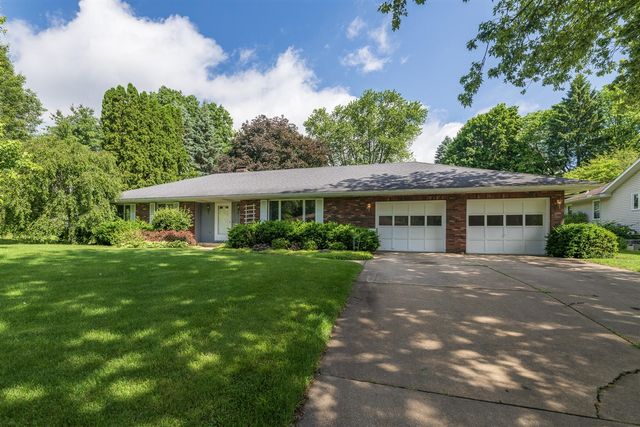 6124 Old Log Trail, Kalamazoo, MI 49009