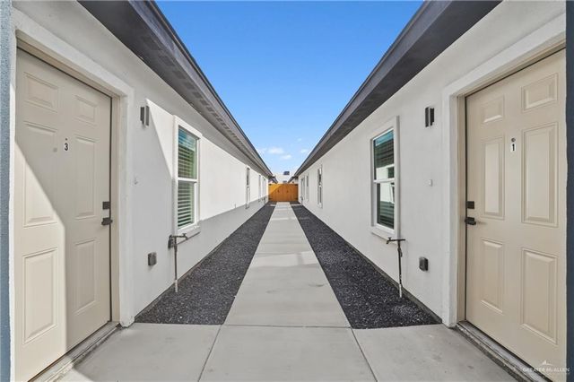 1304 Rosewood Lane 1, Pharr, TX 78577