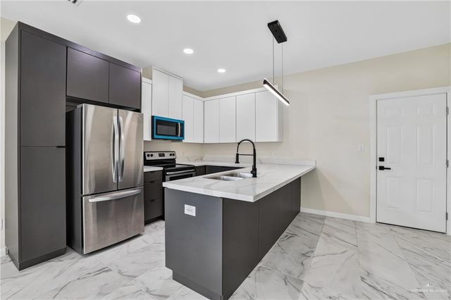 1304 Rosewood Lane 1, Pharr, TX 78577