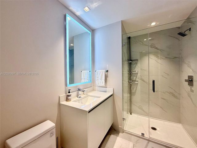700 NE 24th St 1002, Miami, FL 33137