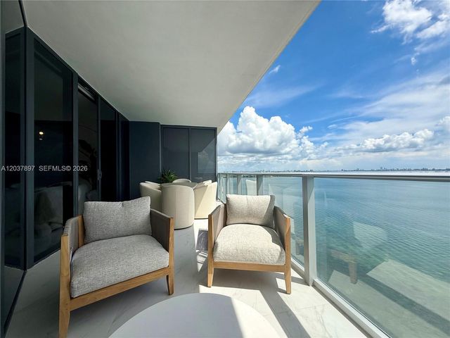 700 NE 24th St 1002, Miami, FL 33137