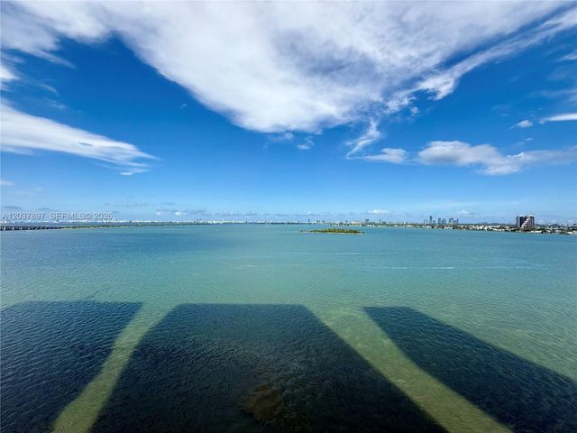 700 NE 24th St 1002, Miami, FL 33137