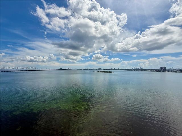 700 NE 24th St 1002, Miami, FL 33137