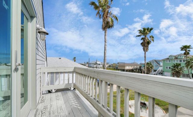 22108 Zapata, Galveston, TX 77554