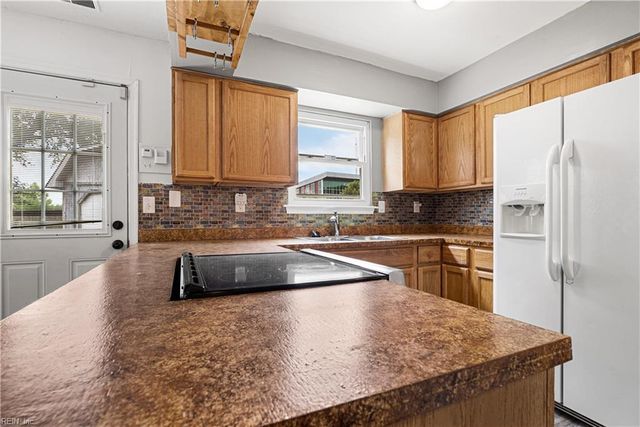 3423 Club House RD, Virginia Beach, VA 23452