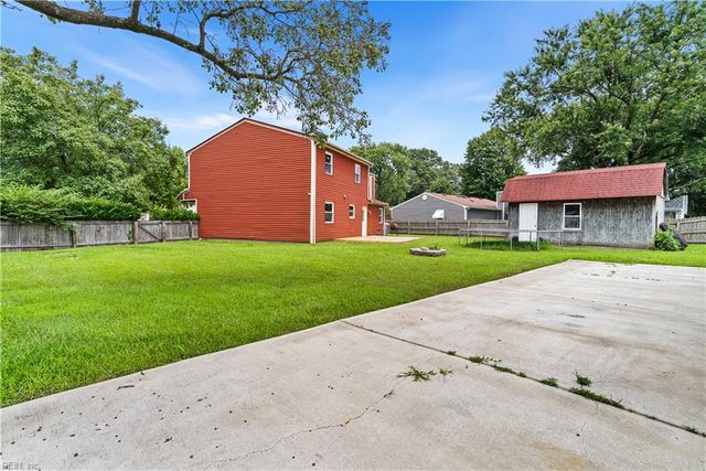 3423 Club House RD, Virginia Beach, VA 23452