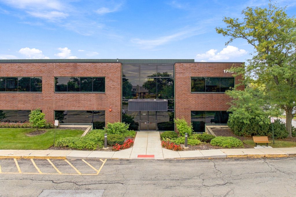 1749 S Naperville Road, Wheaton, IL 60189 — exterior