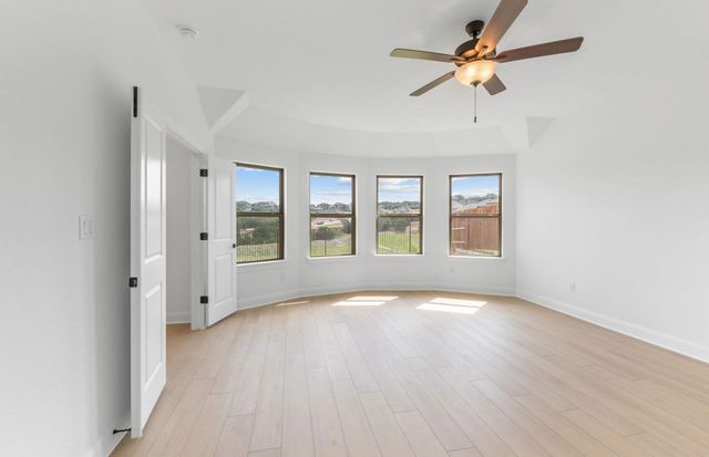6517 Apache Plum LN, Spicewood, TX 78669