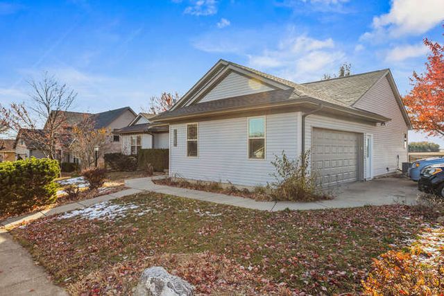 1913 Trails Drive, Urbana, IL 61802