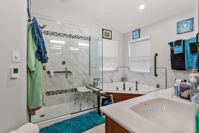 1913 Trails Drive, Urbana, IL 61802