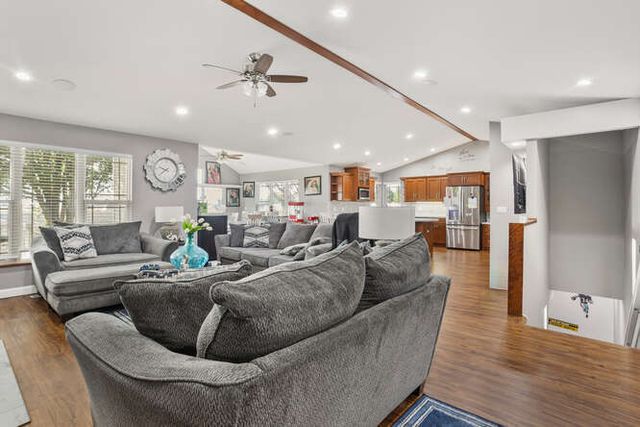 1913 Trails Drive, Urbana, IL 61802