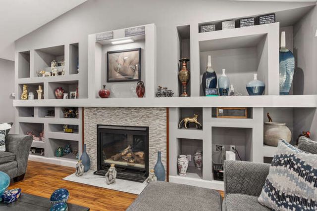 1913 Trails Drive, Urbana, IL 61802