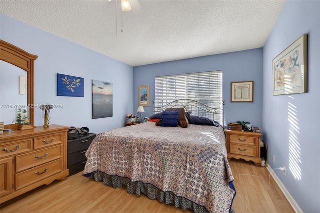 6008 N Golden Beauty Ln, Tamarac, FL 33321