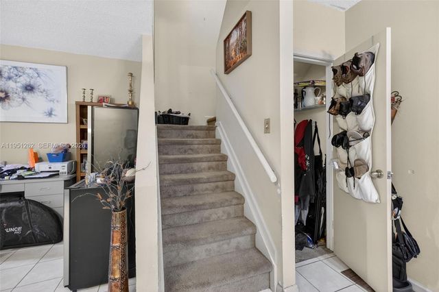 6008 N Golden Beauty Ln, Tamarac, FL 33321