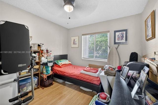 6008 N Golden Beauty Ln, Tamarac, FL 33321