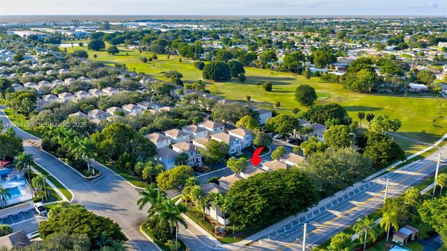 6008 N Golden Beauty Ln, Tamarac, FL 33321