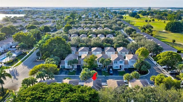 6008 N Golden Beauty Ln, Tamarac, FL 33321