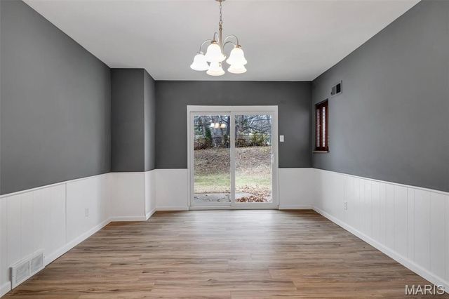 4116 Ammann Lane, St Louis, MO 63121