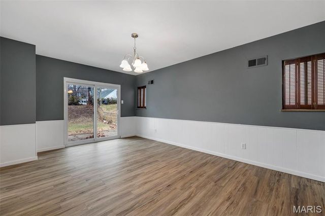 4116 Ammann Lane, St Louis, MO 63121