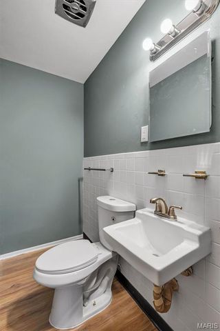 4116 Ammann Lane, St Louis, MO 63121