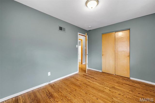 4116 Ammann Lane, St Louis, MO 63121