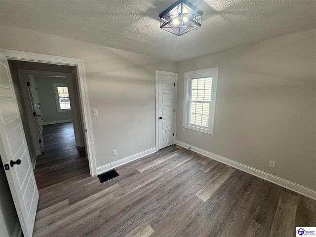 219 Poplar Drive, Elizabethtown, KY 42701