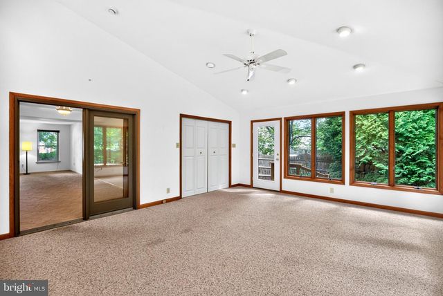 237 FOXWOOD LN, Marlton, NJ 08053