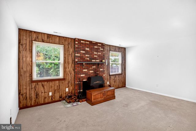 237 FOXWOOD LN, Marlton, NJ 08053
