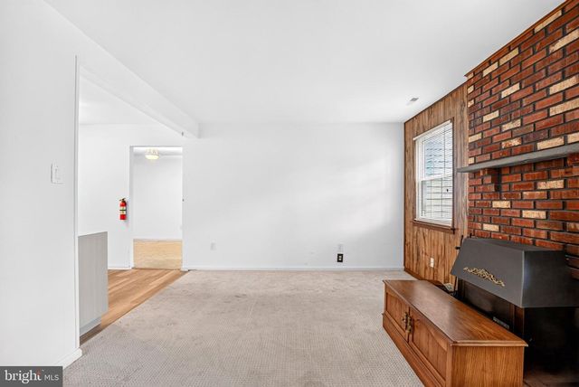 237 FOXWOOD LN, Marlton, NJ 08053