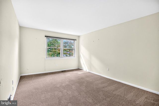 237 FOXWOOD LN, Marlton, NJ 08053