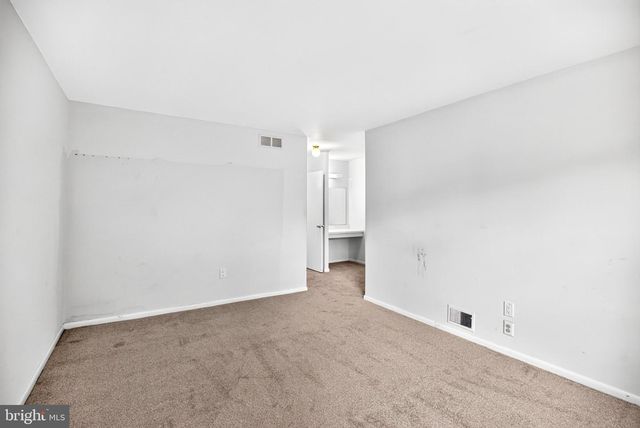 237 FOXWOOD LN, Marlton, NJ 08053